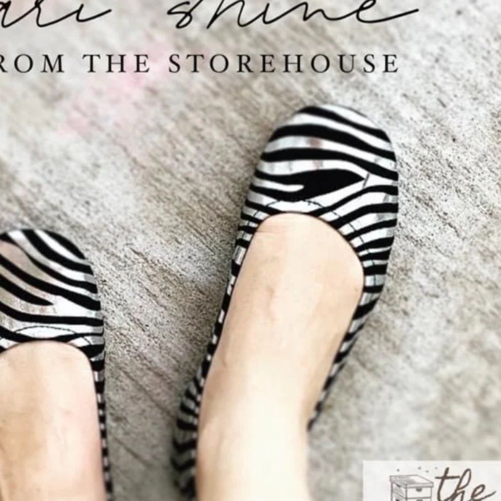 Black & White Zebra-Print Women's The Storehouse Flats